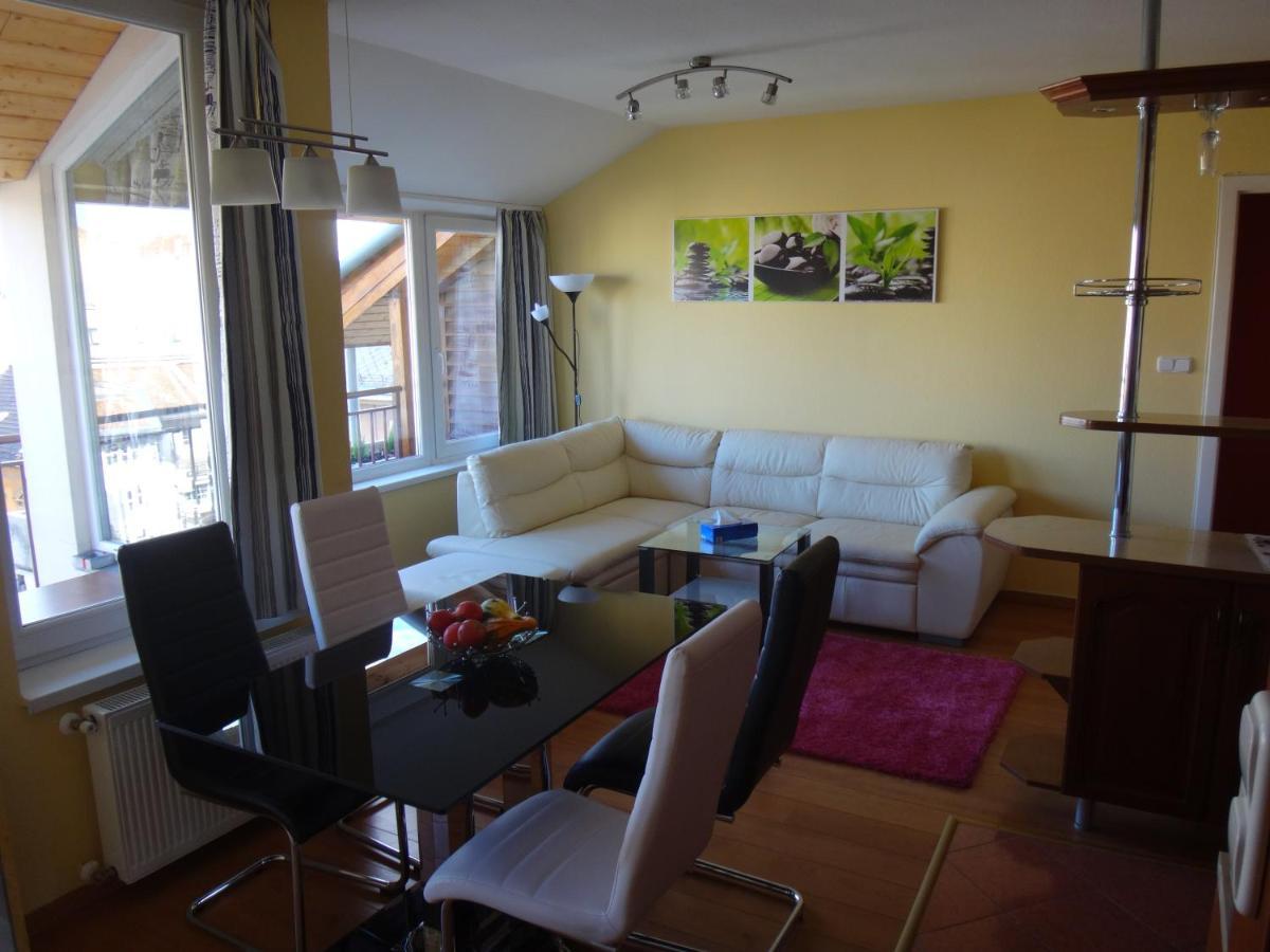 Merry&Car - Huge Balcony + Living Room + 2Br Budapest Luaran gambar